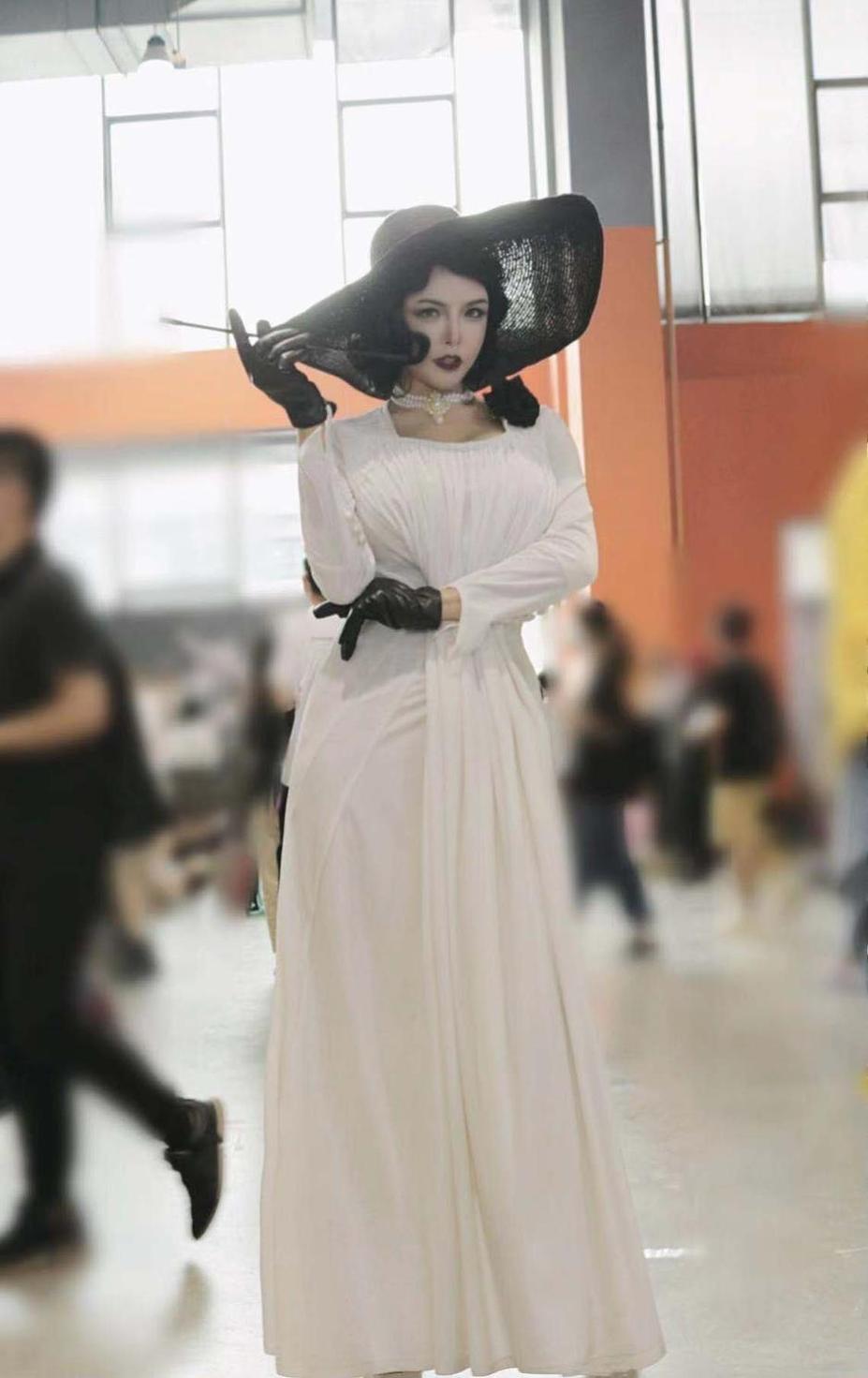 谁说只有人能Cosplay？这套秋和柯基合集百度云下载的图集就是最佳证明